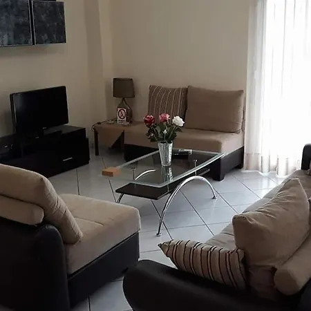 Stathoris Deluxe Apartment Nea Peramos (Macedonia)